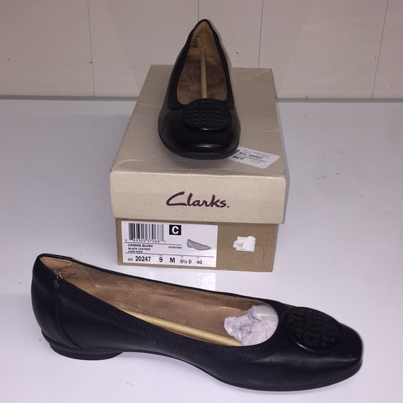 Clarks Shoes - Women’s Clark shoes size 9 black new with tags